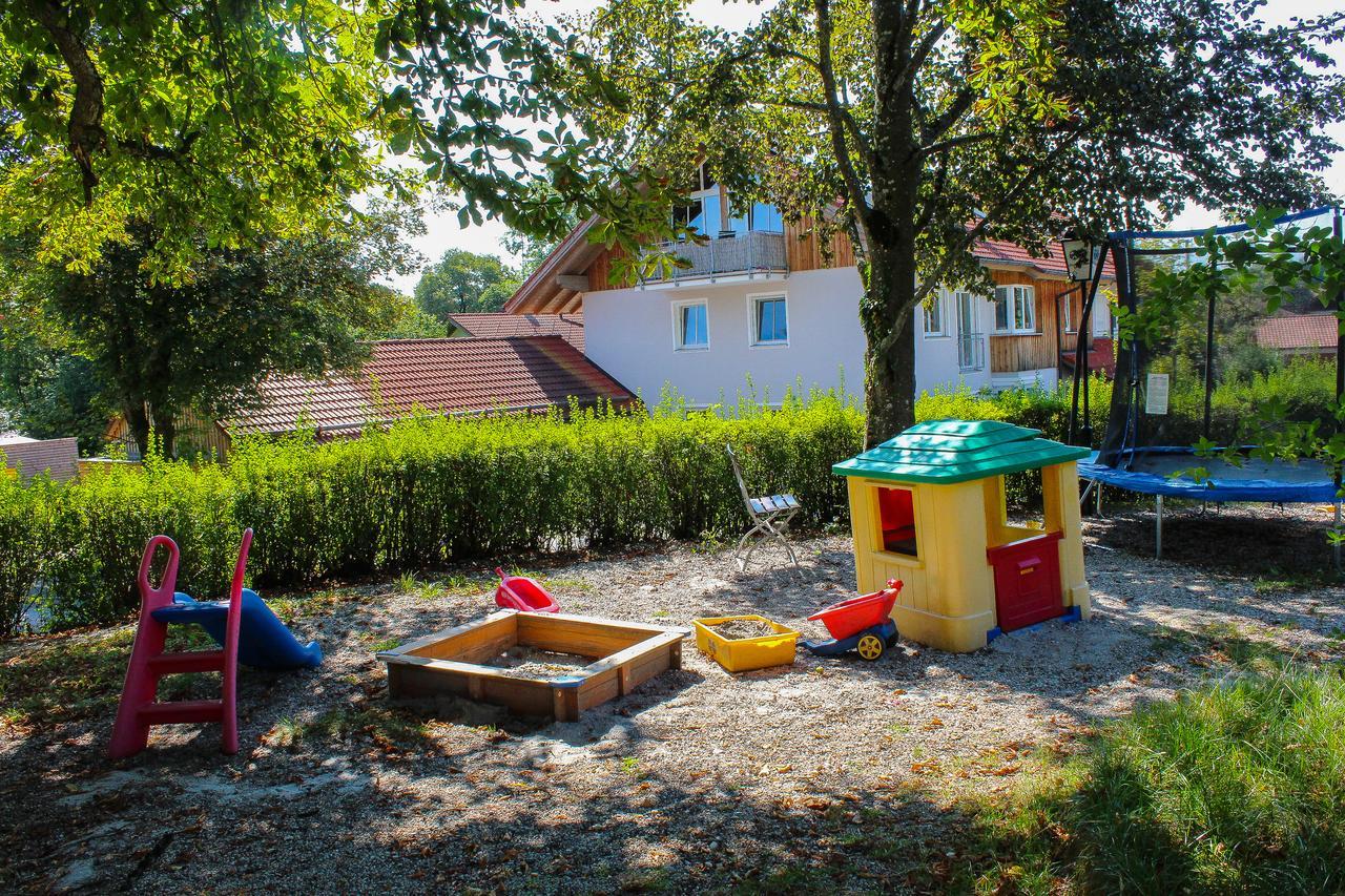 Gasthof Jaegerwirt Hohenschäftlarn エクステリア 写真